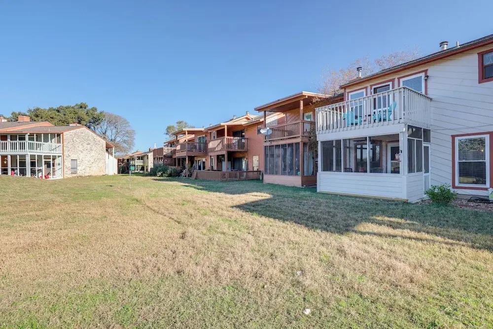 Hill Country Townhome: Close to Parks & Hiking