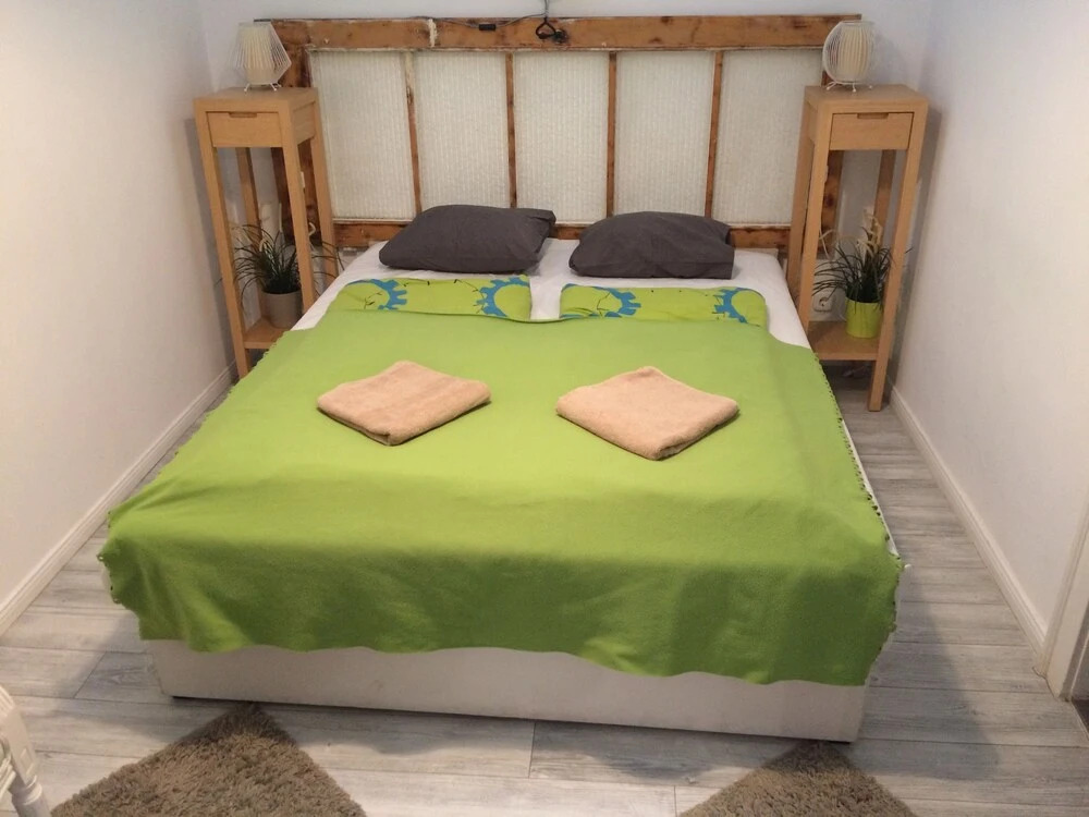 Lemon Apartment