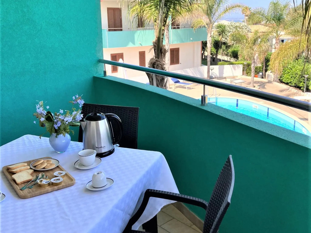 Inviting apartment in Ispica near the seabeach