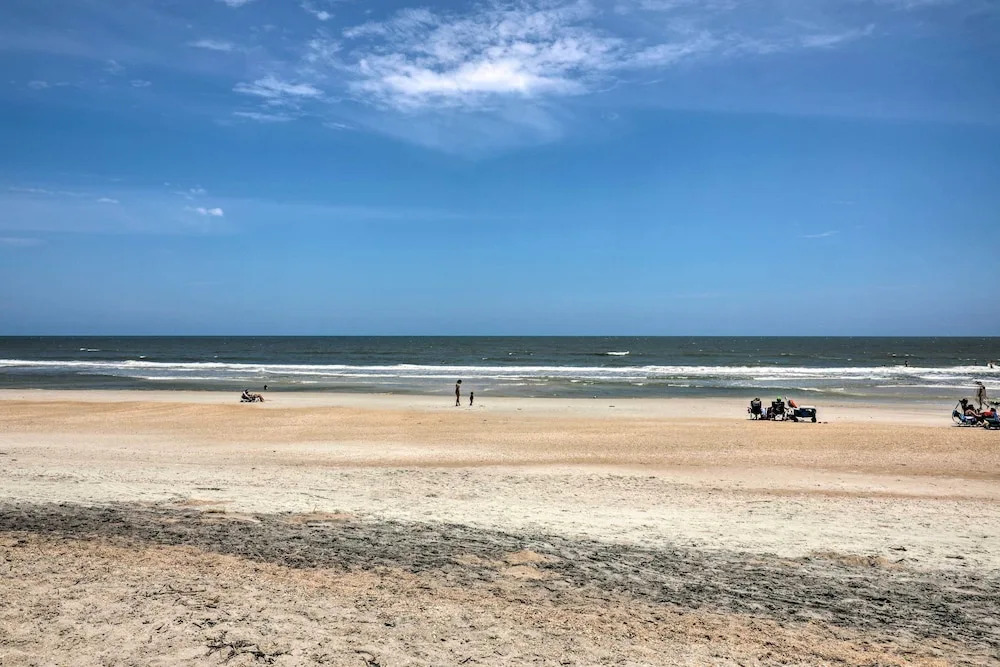 Surfside Oceanfront Cottage w/ Beach Access!