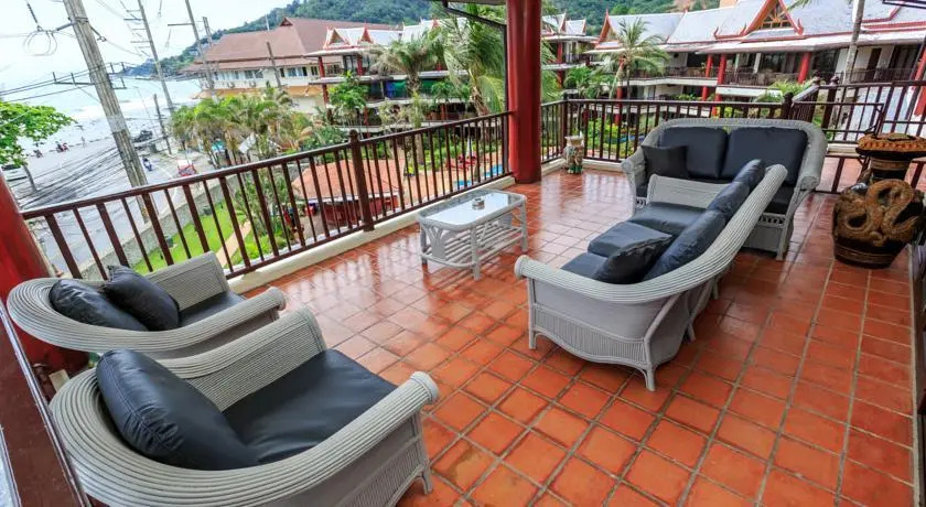 Peaceful retreat at Kalim Bay - pool bar garden
