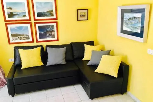 La Casita Azul