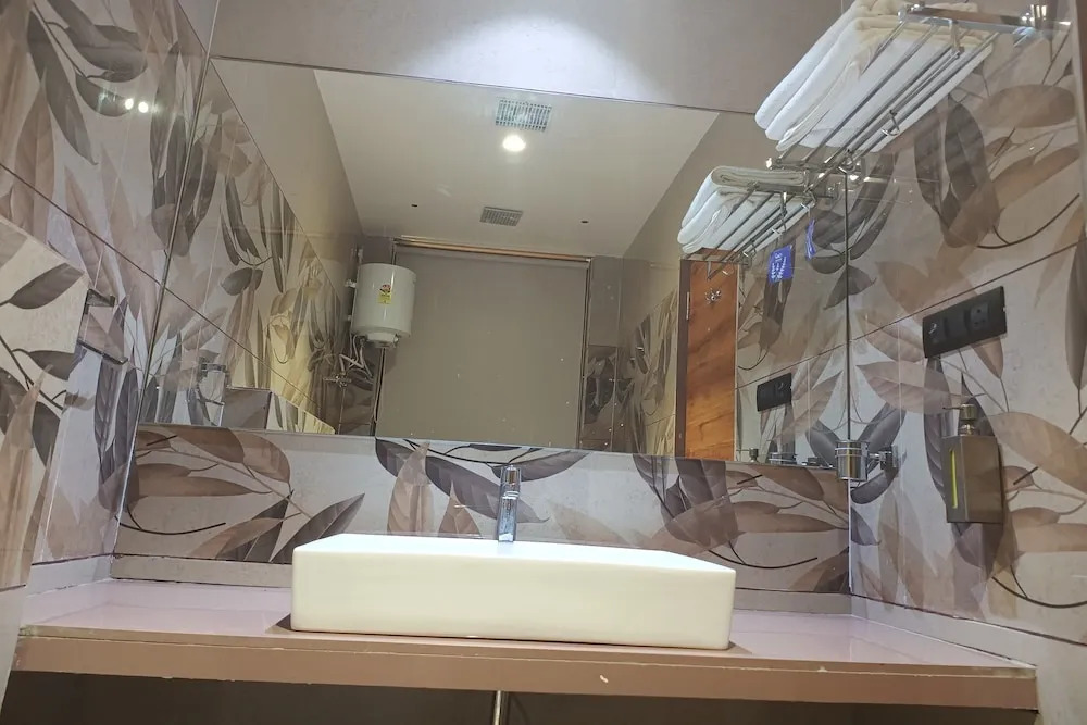 Madhav Residency Hotel & Banquet, Kalyan, Mumbai