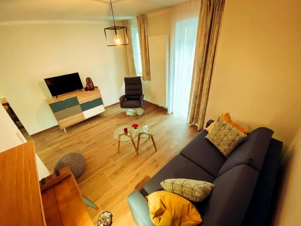 Erasmus 1901 Apartments