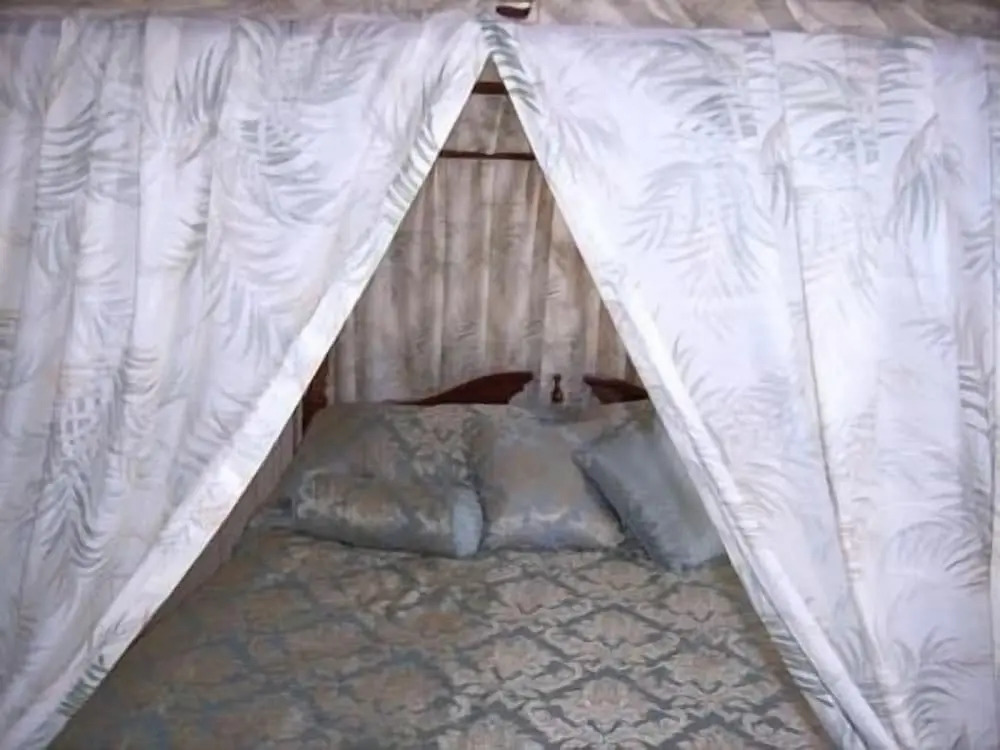 Roussell's Garden Bed & Breakfast