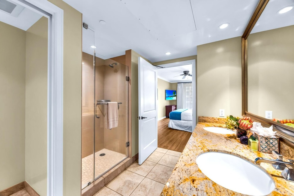 Honua Kai 4 Free Cars KBM Resorts Extra Large Corner Suite! 4 Units, 9 Bedrooms HK Ml-3875