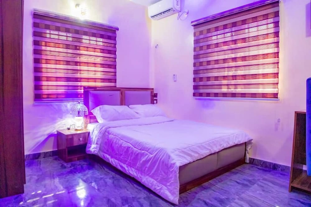 Pearless Apartment