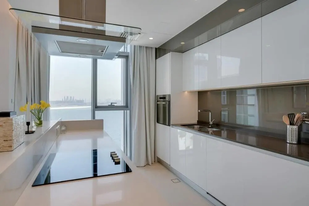 Sea, Pool & Dubai Eye Views Free Early Check-in