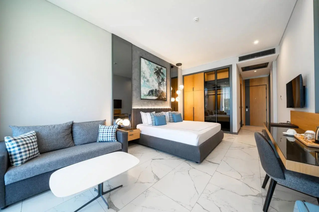 The Norm Collection Doora Bodrum