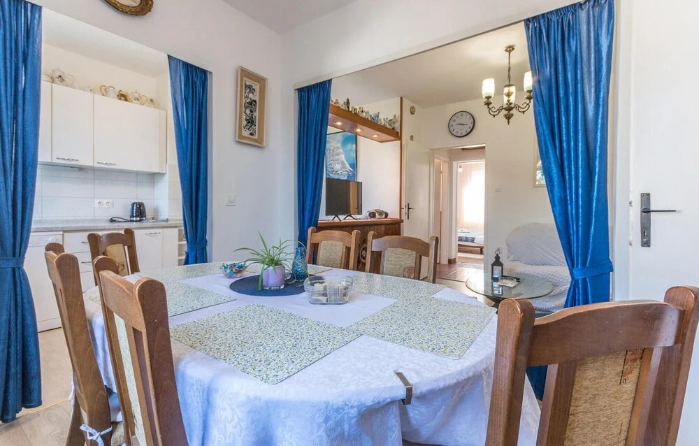 Stunning Apartment in Biograd With Wifi and 2 Bedrooms