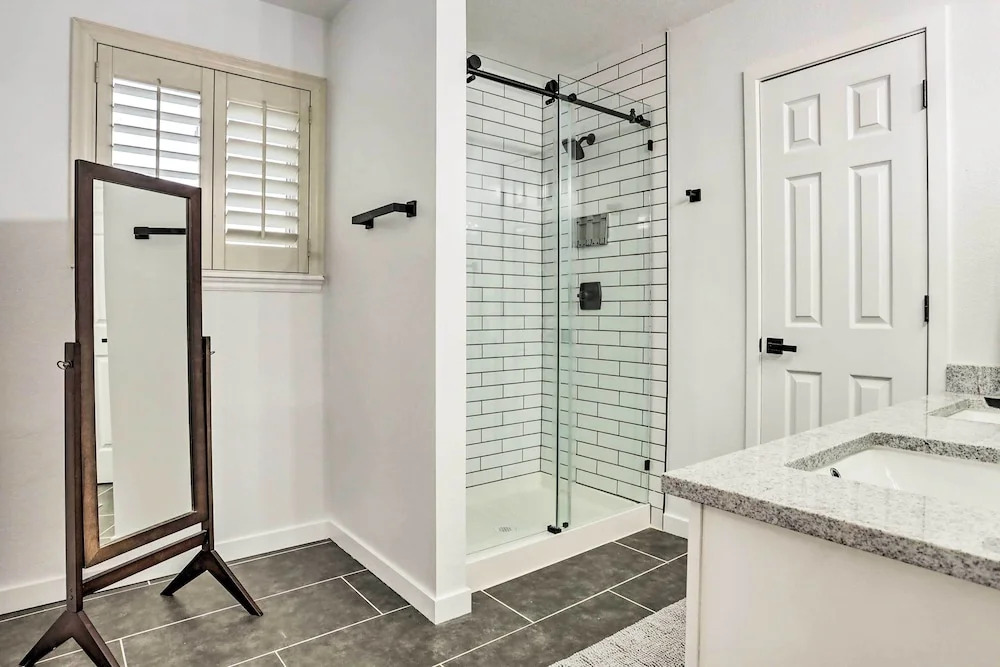13 Mi to Dtwn Denver: Northglenn Townhome w/ Patio
