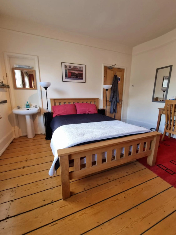 Alma House Bed and Breakfast