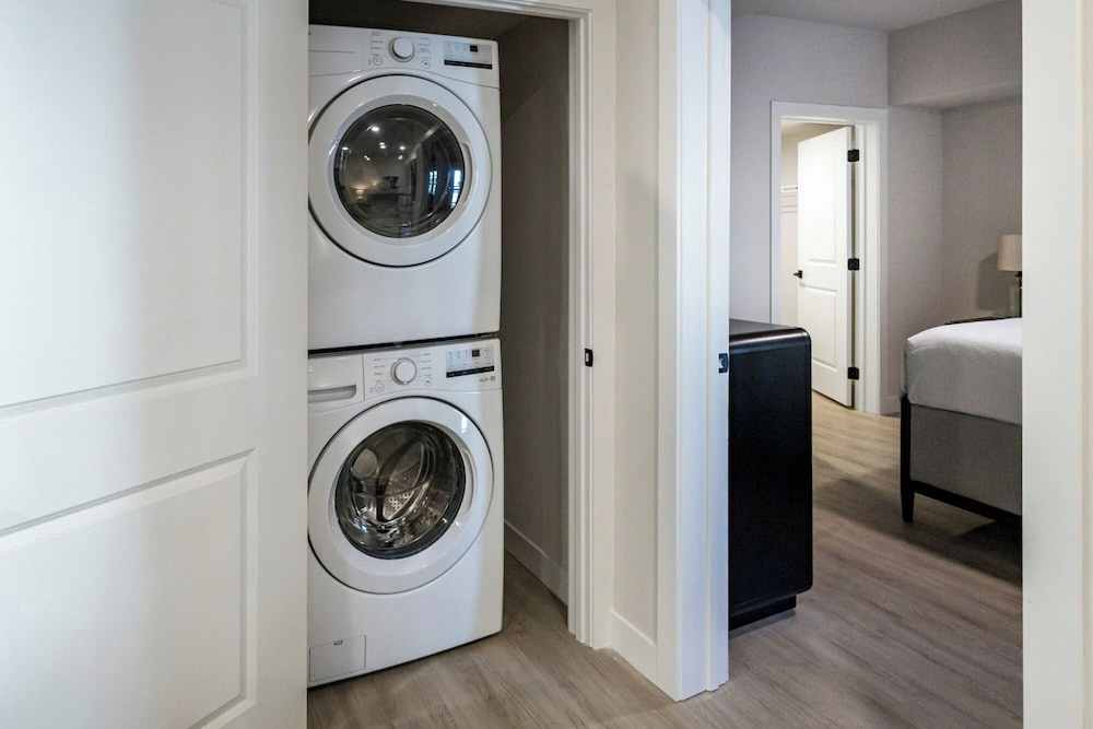 Landing Furnished Apartments near Downtown Salt Lake