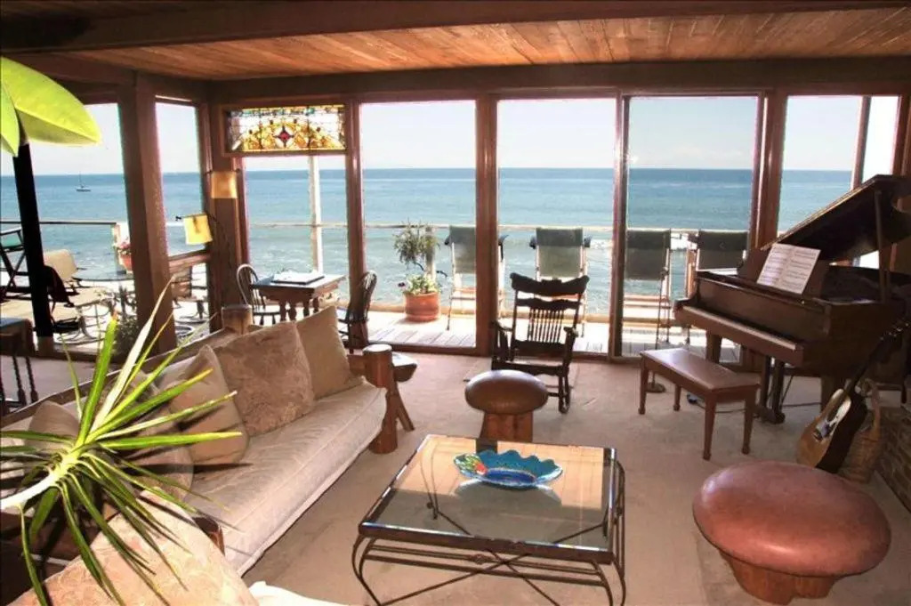 Villa Rylee