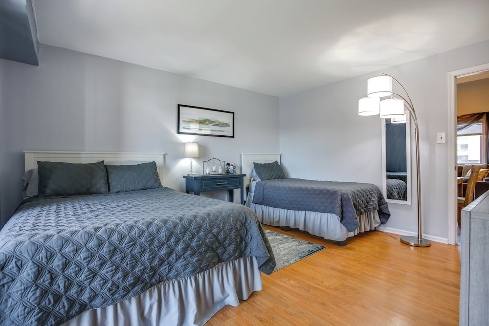 Steps to Brigantine Beach: New Jersey Beach Condo