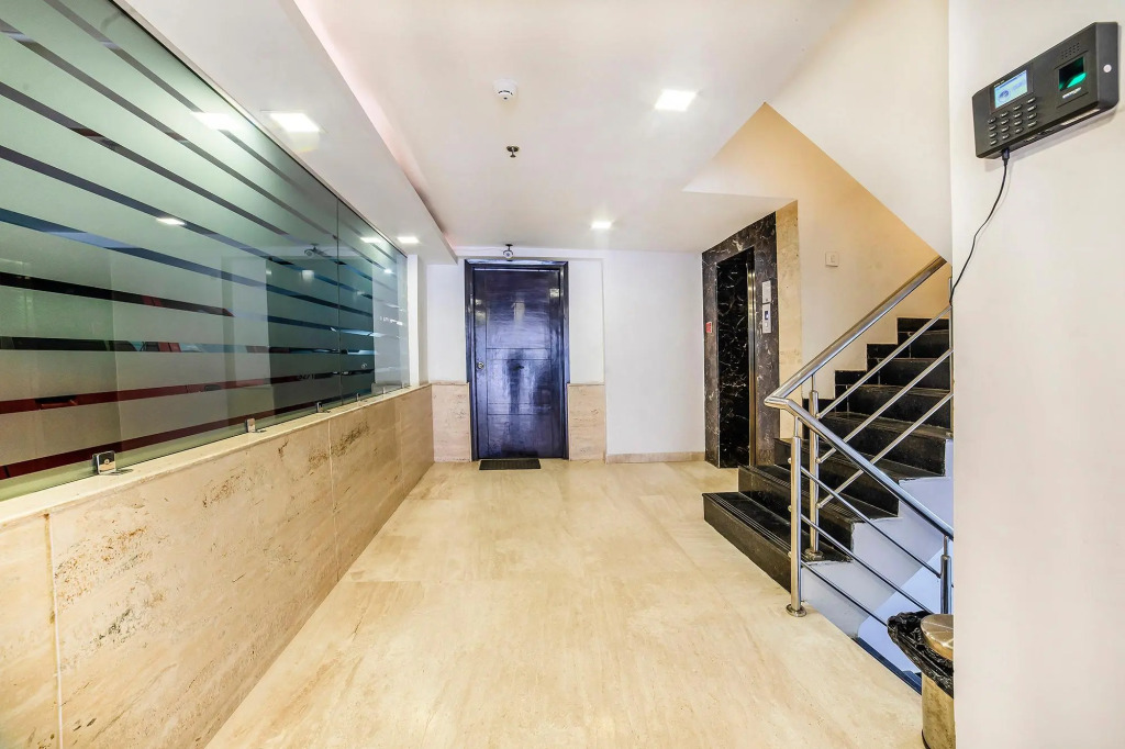 FabHotel Galaxy - Nr Patel Nagar Metro