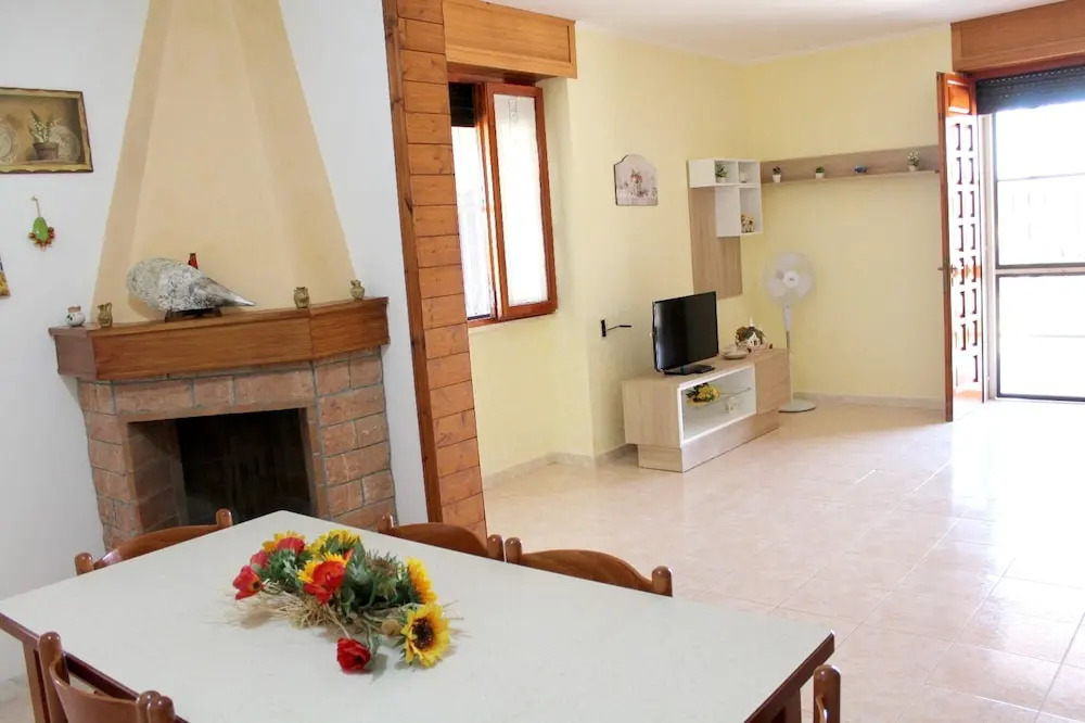 House With 2 Bedrooms in Capilungo, With Wonderful sea View and Enclosed Garden Near the Beach