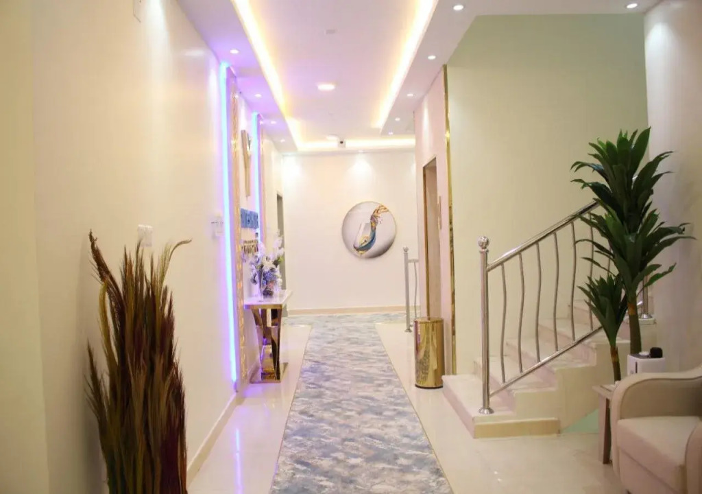 Y Suites Hotel