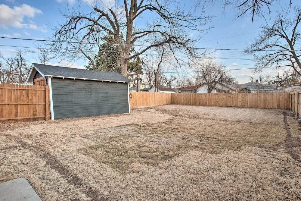 Charming Downtown Home w/ Updated Interior!