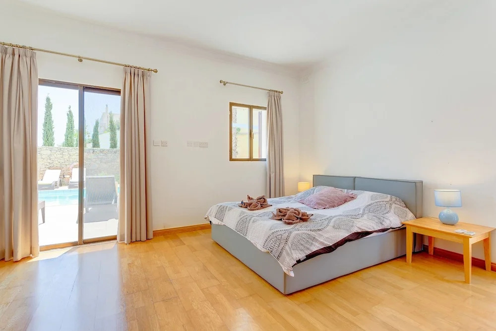 Superlative 4 Bedroom Villa With Private Pool