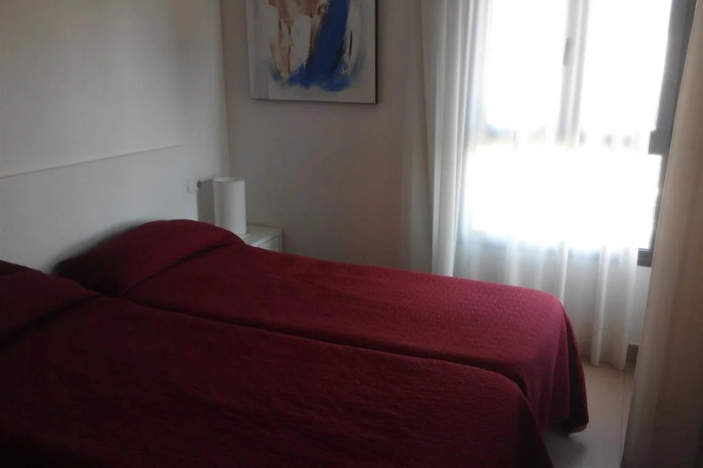 Apartamentos con terraza Torre DOboe by Renthas