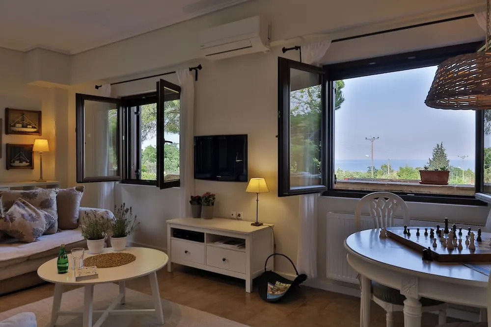 Οlives and Vines Retreat Villa