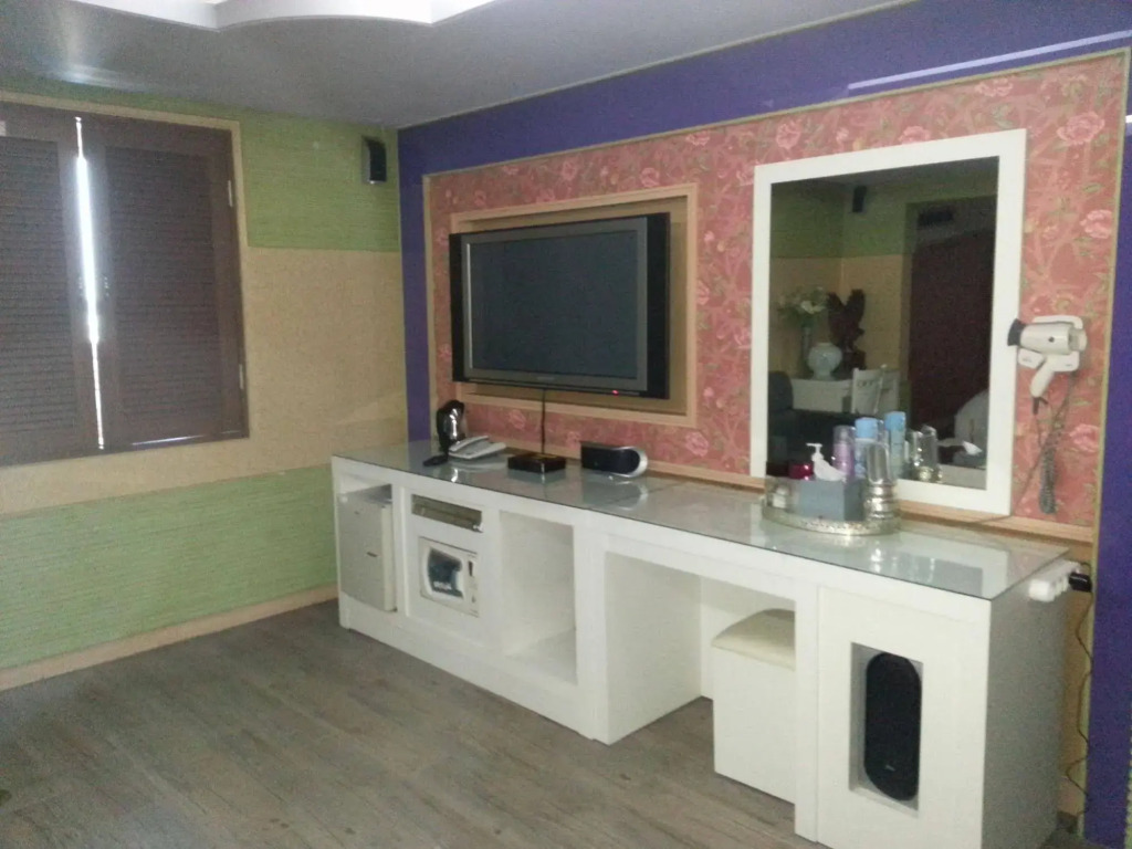 World Tourist Hotel