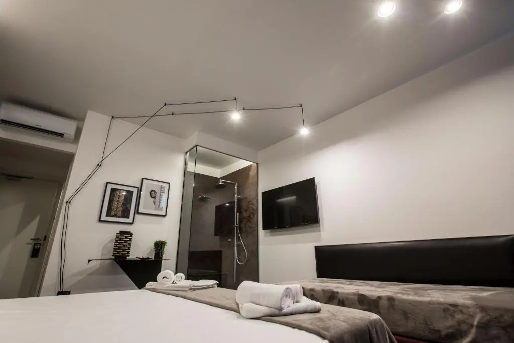 The Boutique Napoli Suite