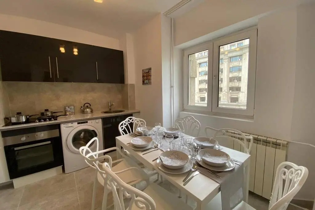 New Luxury Flat in front of the Parliament at Unirii