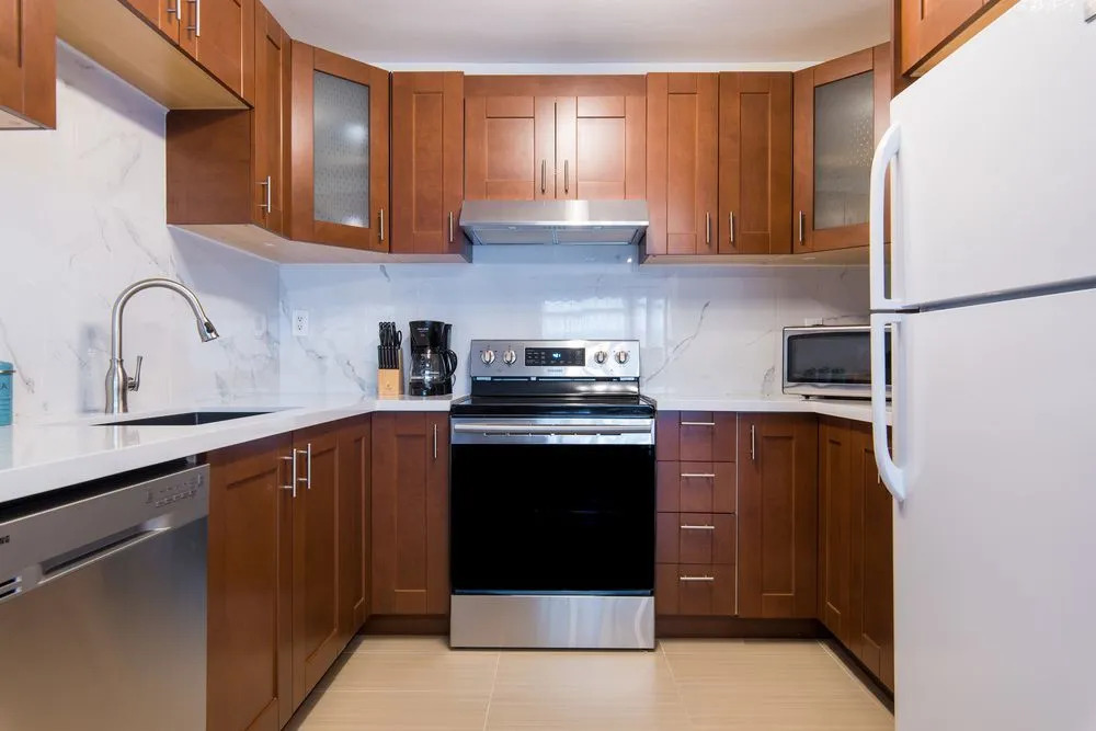 Bi-Level 3BR in Little Italy by Sonder