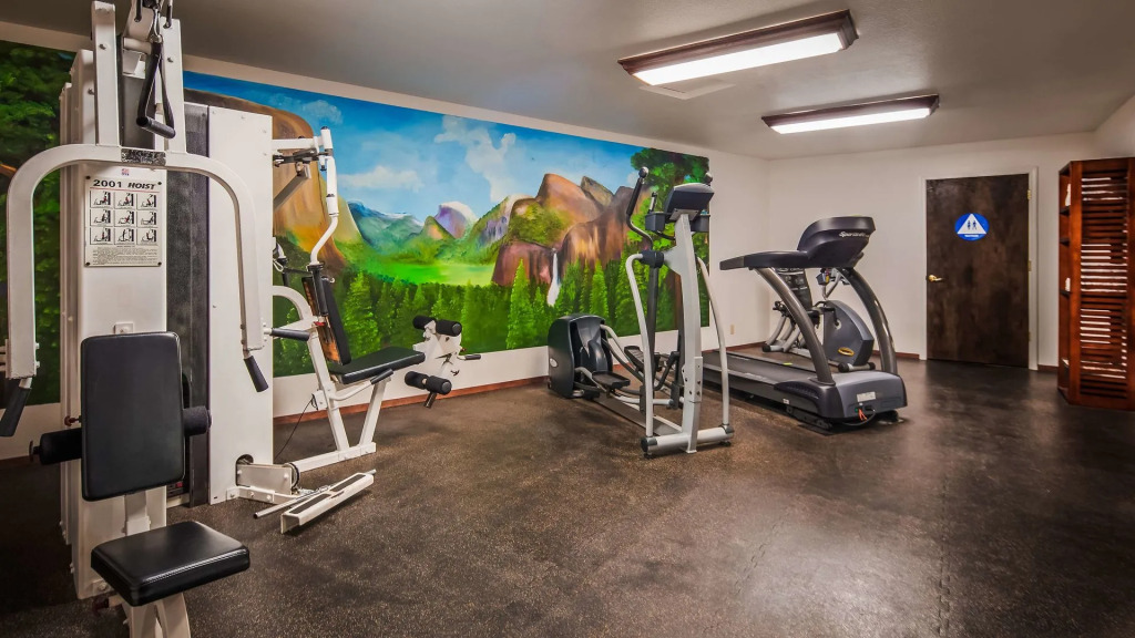 Best Western Plus Yosemite Gateway Inn