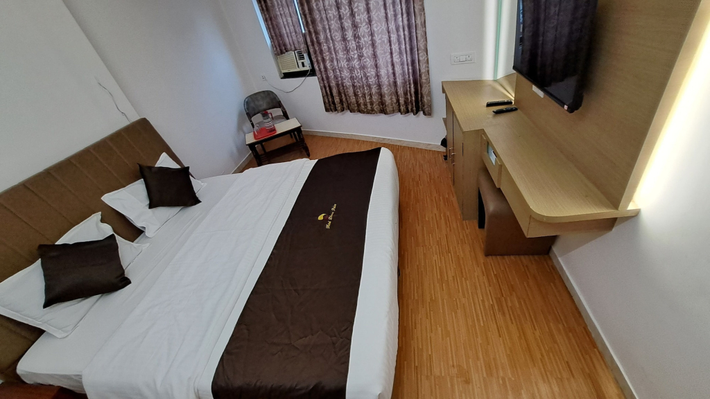 Hotel Dhruv Palace