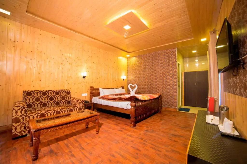 KVR Clarks Inn, Kufri