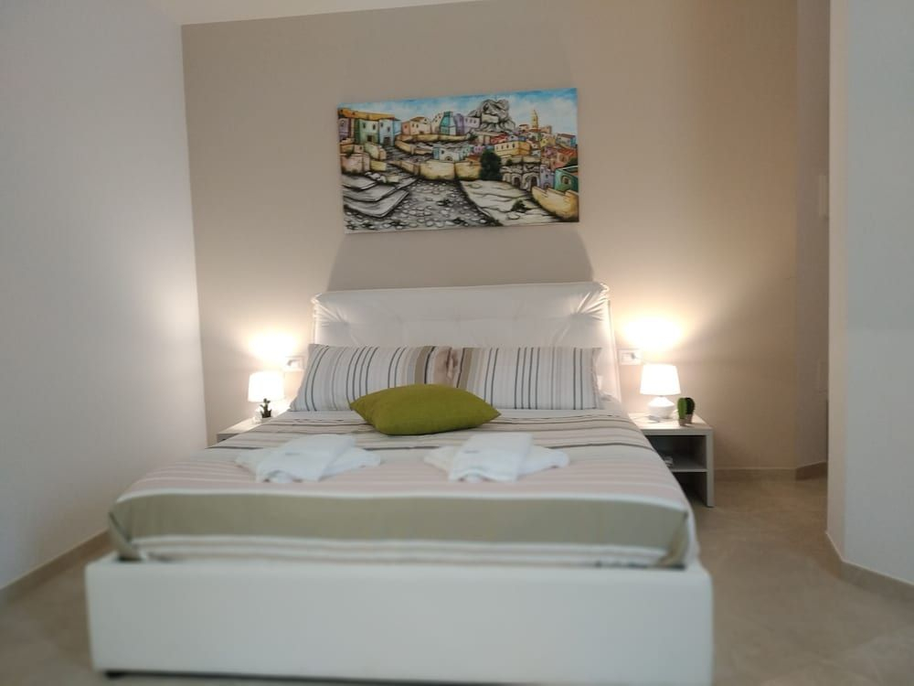 In & Out Matera