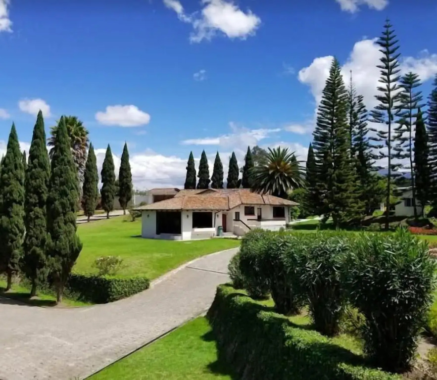 Springhills Quito Airport