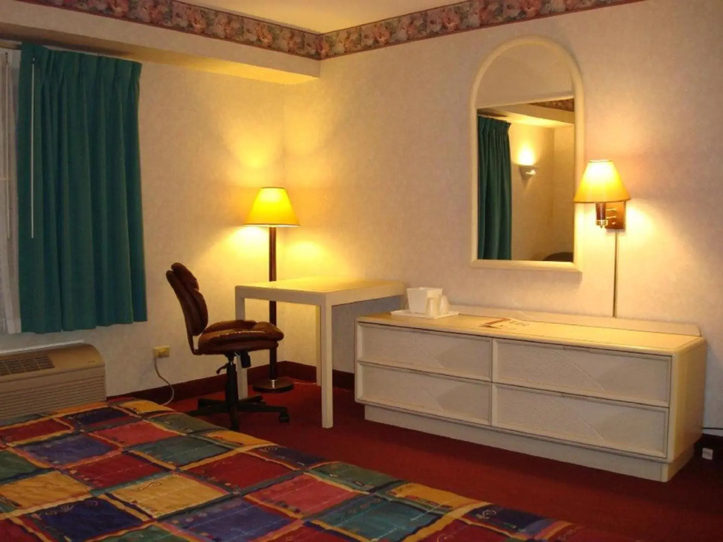 OHare Inn & Suites