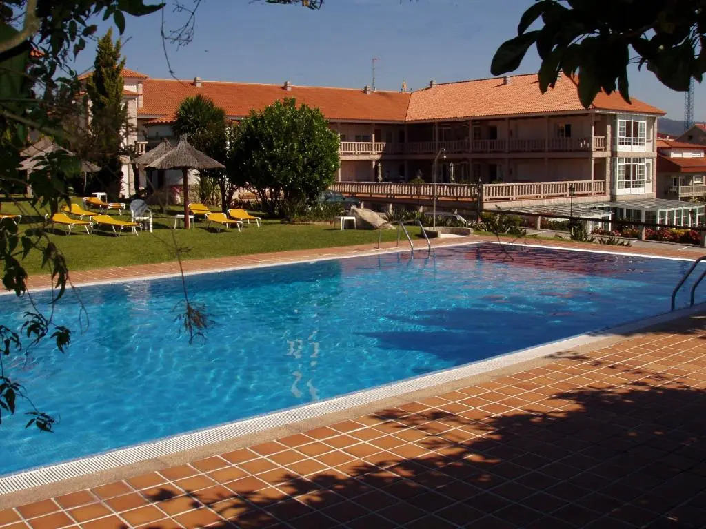 APARTHOTEL CABICASTRO Tres estrellas superior