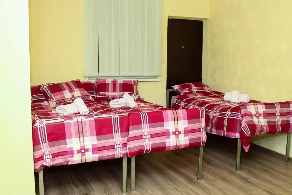 Bee Lucky Hostel and Tours