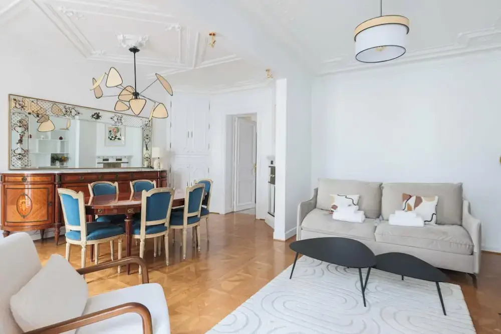 Elegant Apartment for 4 People