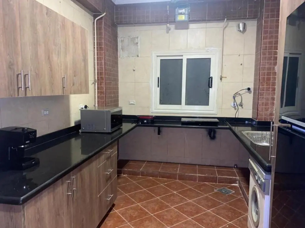 3 Room Apartment at Fifth Settlement with Hot Tub