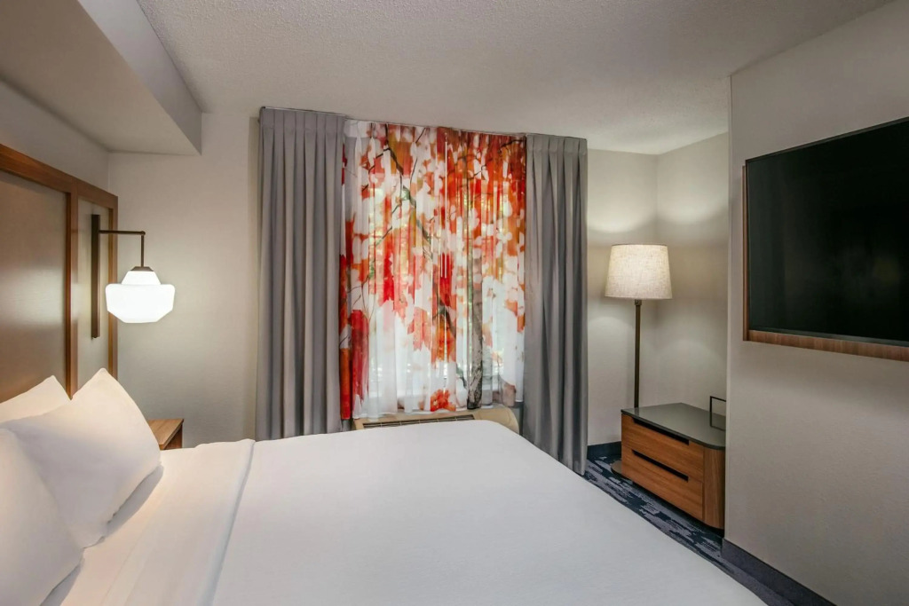 Fairfield Inn & Suites by Marriott Brunswick Freeport