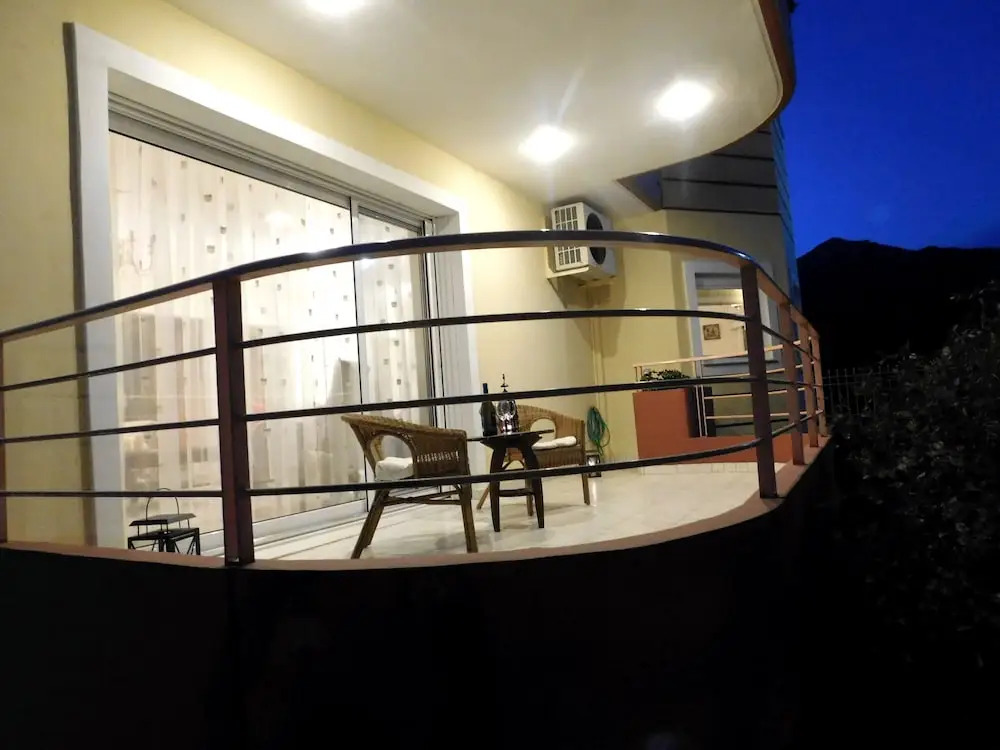 Helen's Villa