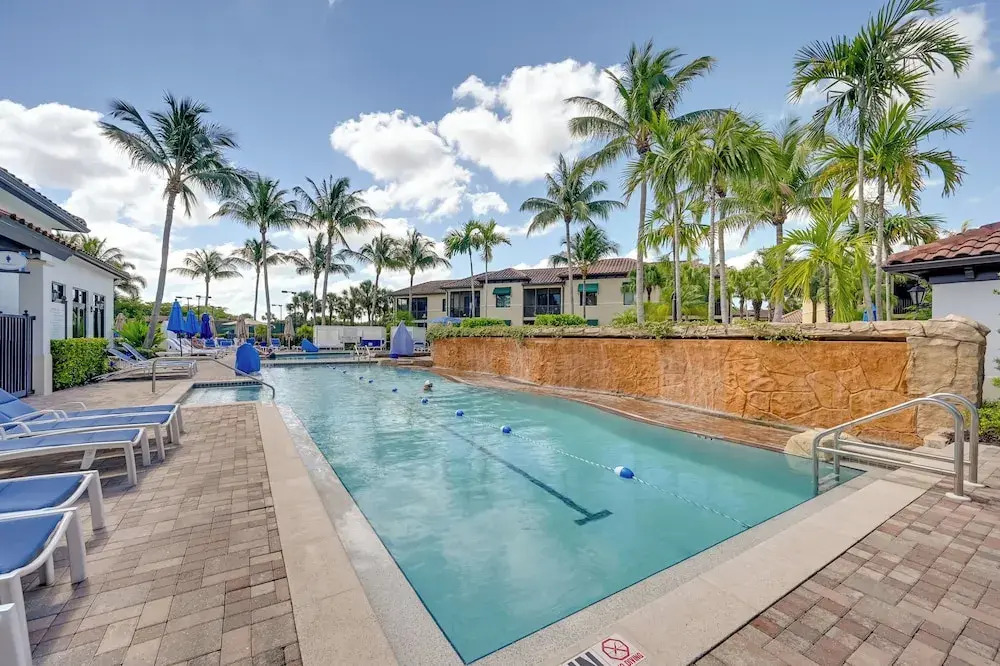 Luxe Naples Bay Resort Condo: Near Fifth Ave!