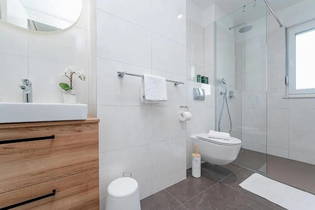 Seven Seas Residence
