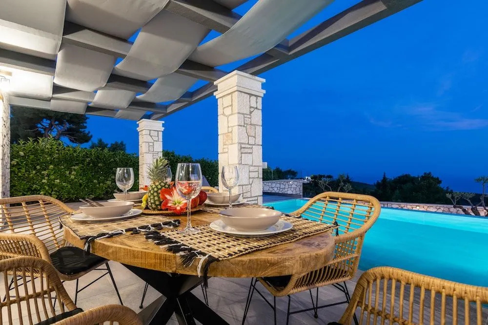Castielia Residence