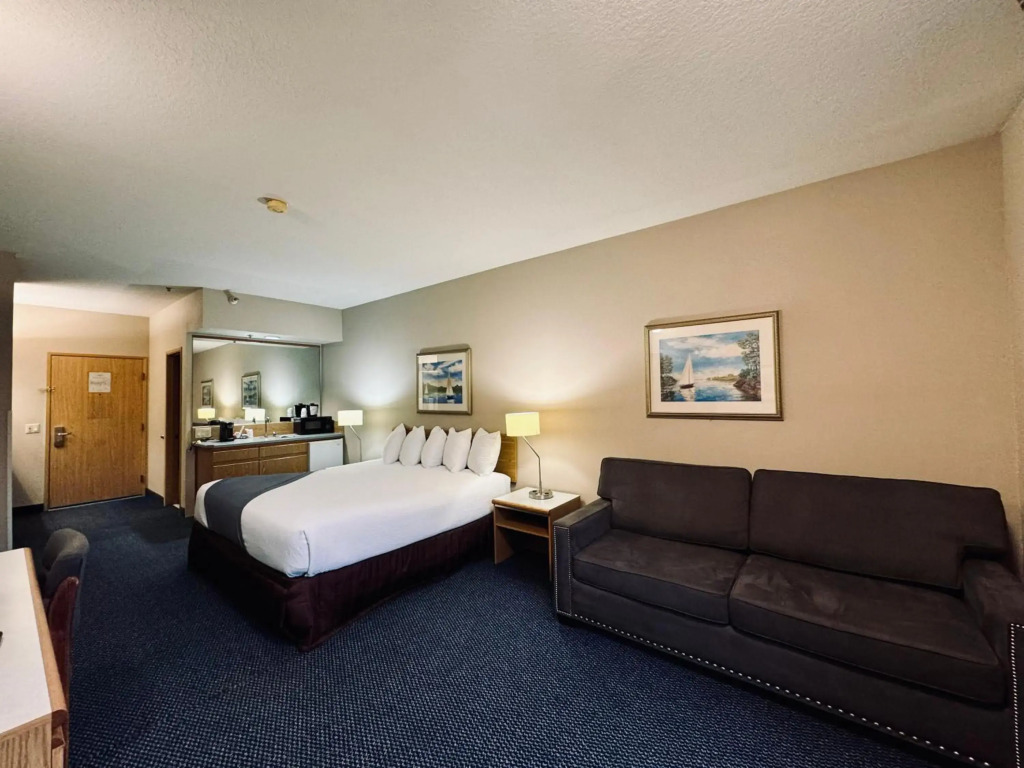 The Tillamook Inn
