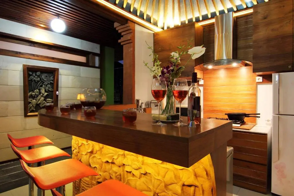 Segara Beach House Villa - Kuta