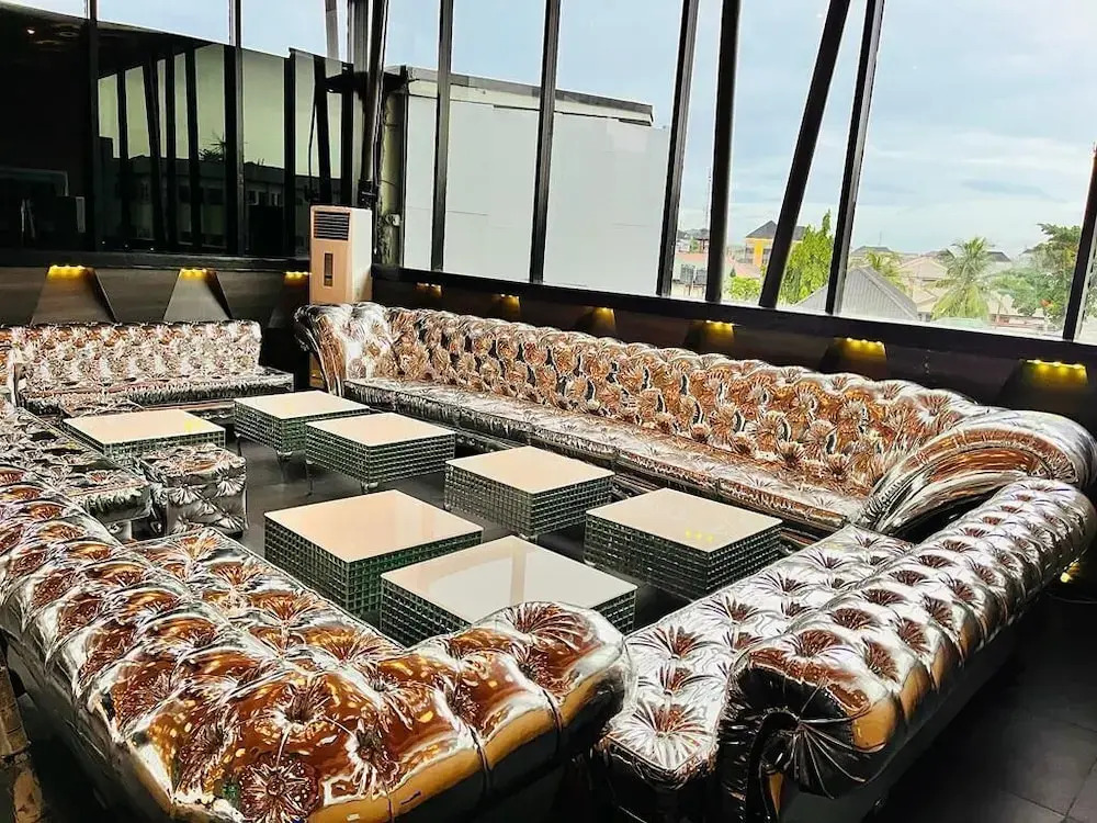 Dluxe Premium Hotel