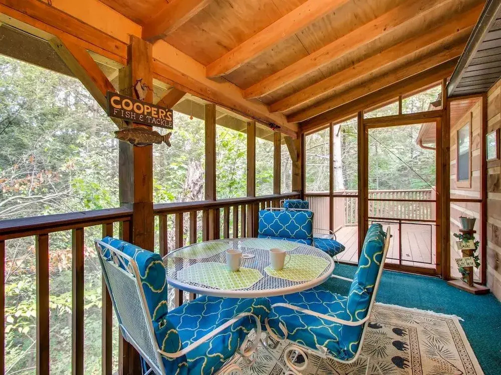 Smoky Hideaway