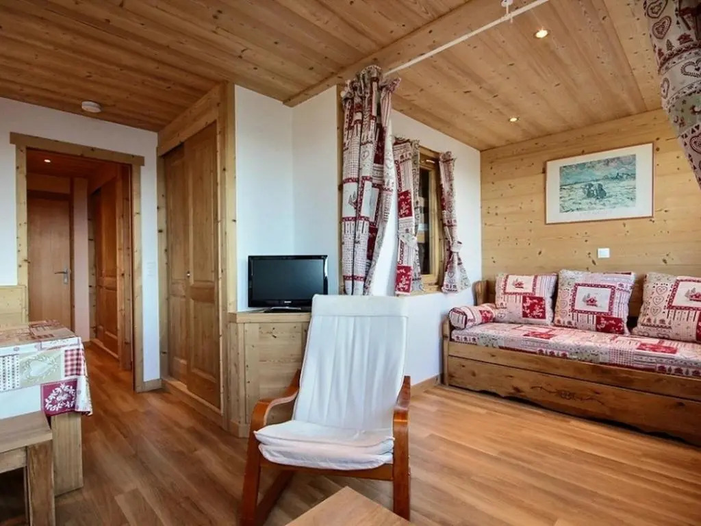 Appartement La Plagne, 2 pièces, 4 personnes - FR-1-455-77
